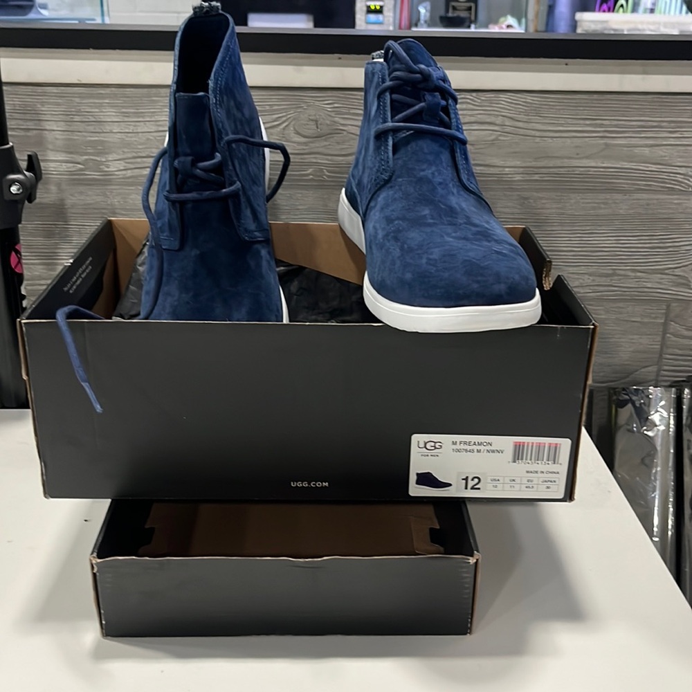 UGG FREAMON Chukka Boots